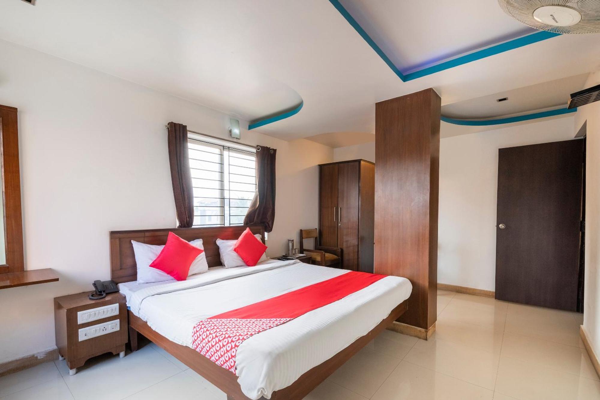 71863 The Red Velvet Opposite Novel Office Marathahalli Bridge. Бангалор Экстерьер фото